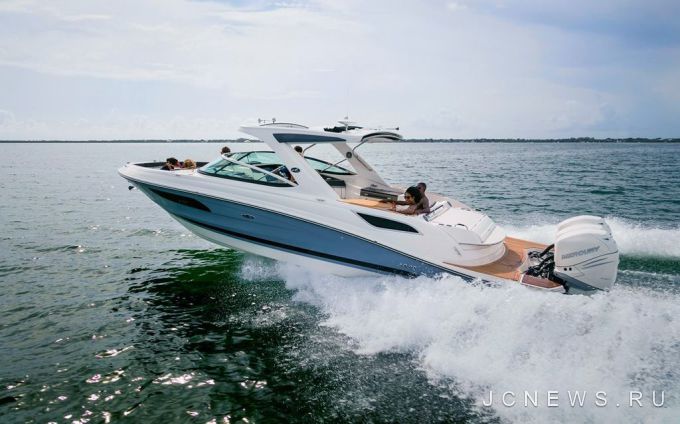 Sea Ray SLX 350      