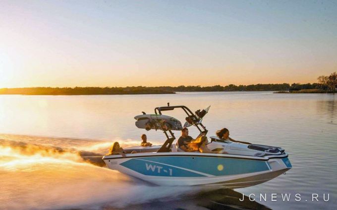 Bayliner      